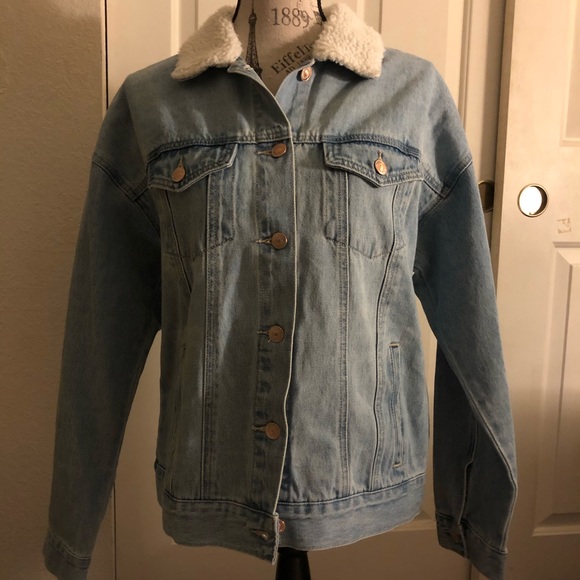 Forever 21 Denim jacket w/ Sherpa-lined collar - Picture 5 of 8